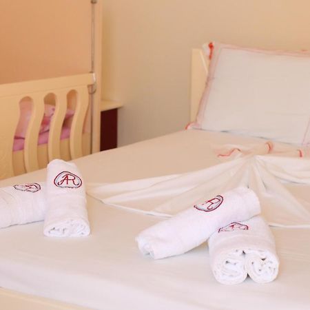 Apartments Vila Roboci Sarandë エクステリア 写真