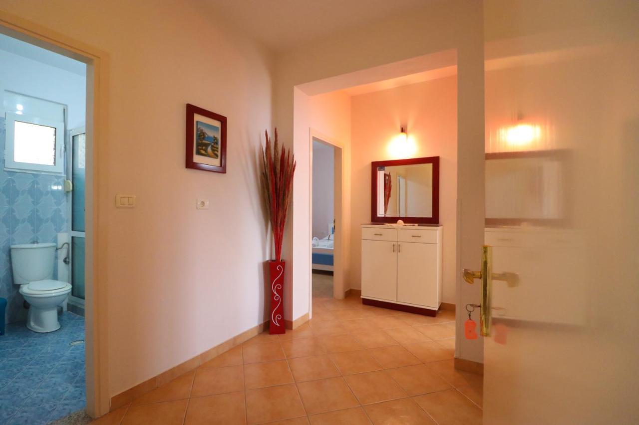 Apartments Vila Roboci Sarandë エクステリア 写真