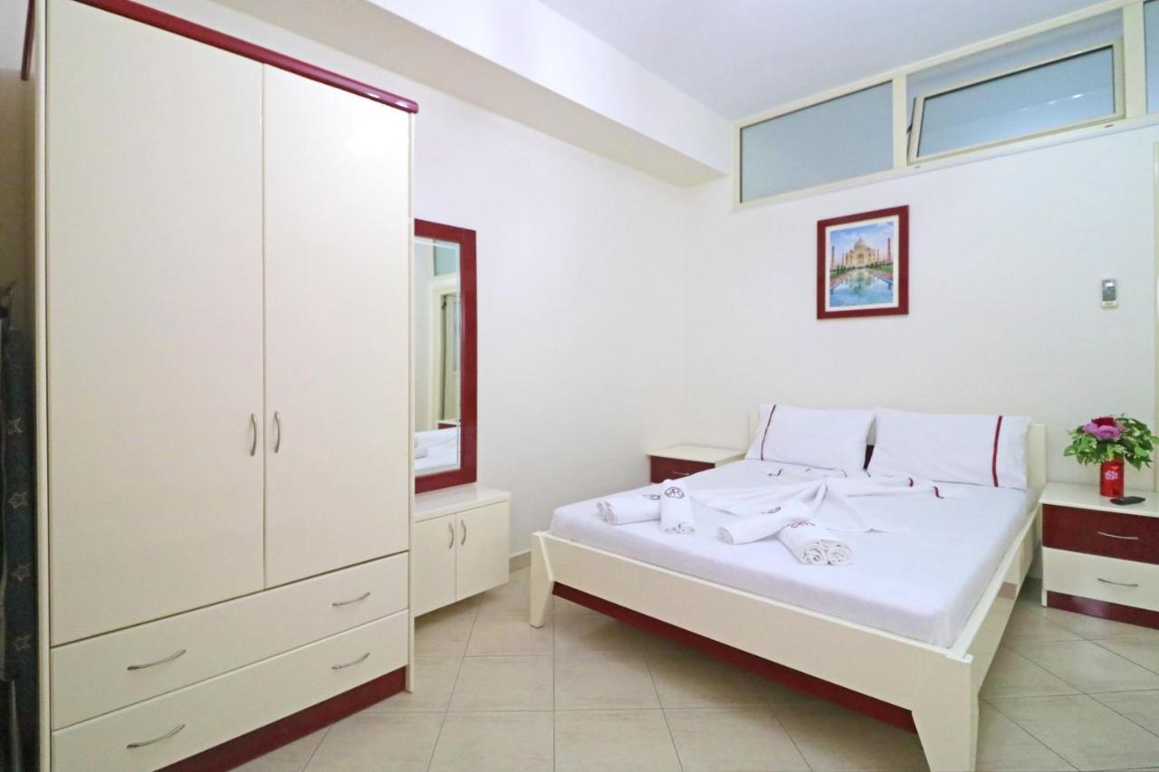 Apartments Vila Roboci Sarandë エクステリア 写真