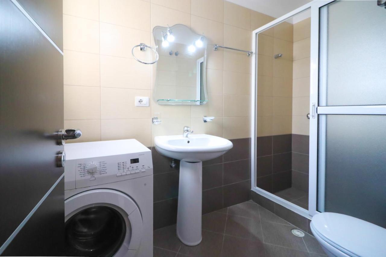 Apartments Vila Roboci Sarandë エクステリア 写真